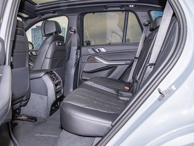 Used 2026 BMW X5 M60i w/ Climate Comfort Package AWD/4WD image 22