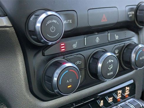 Used 2021 RAM 1500 Big Horn image 24