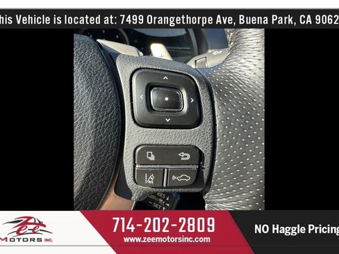 Used 2017 Lexus IS 200t F Sport w/ F Sport Package RWD image 36