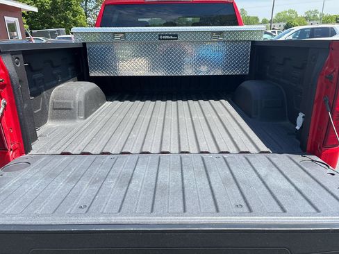 Used 2022 Chevrolet Silverado 1500 LT AWD/4WD image 6
