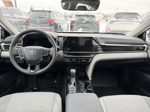 Used 2025 Toyota Camry LE image 11