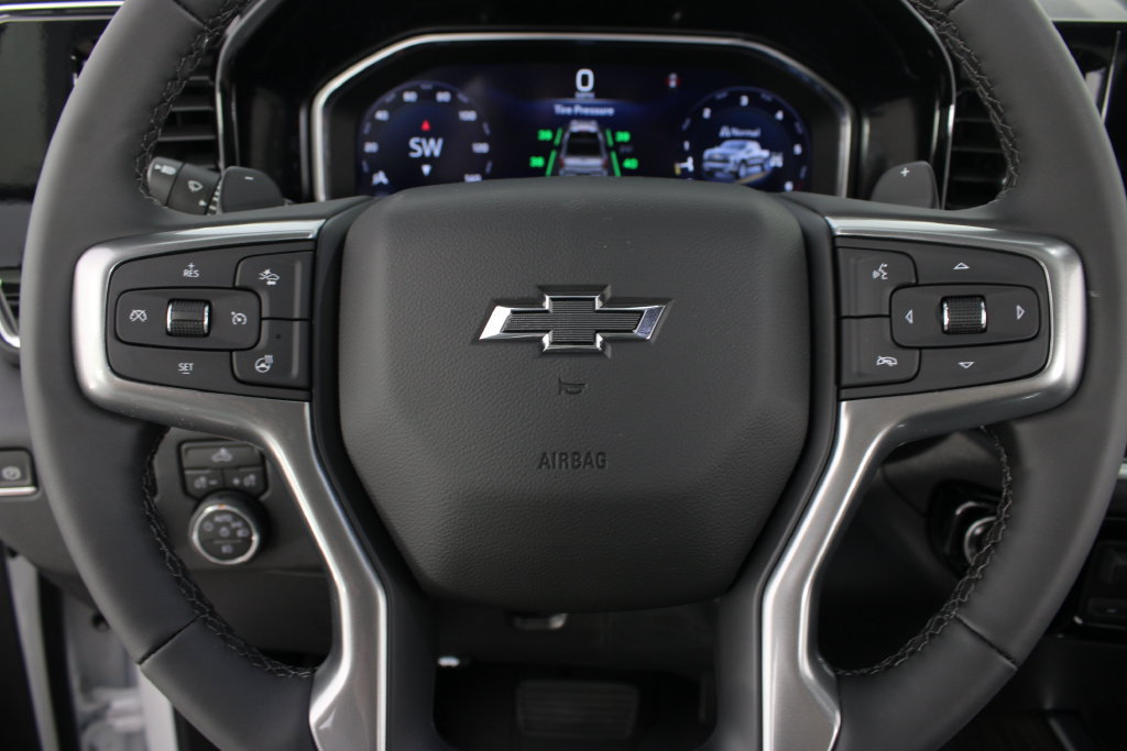 New 2026 Chevrolet Silverado 1500 RST w/ Redline Edition AWD/4WD image 13