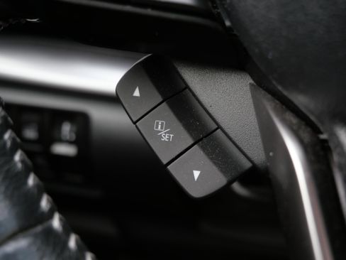 Used 2022 Subaru Forester Premium AWD/4WD image 30