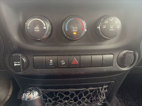 Used 2017 Jeep Wrangler Unlimited Sport w/ Mopar Black Appearance Group image 19