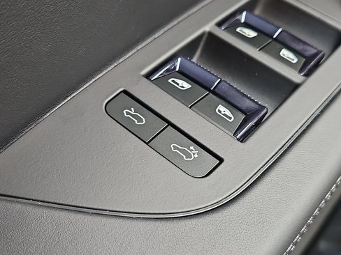 New 2026 Porsche Cayenne Turbo AWD/4WD image 22