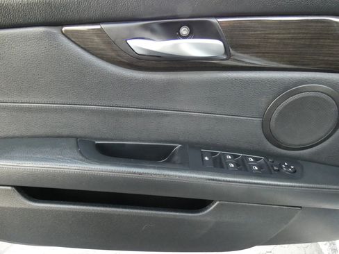 Used 2015 BMW Z4 sDrive35is image 41