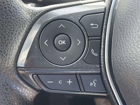 Used 2019 Toyota Camry LE image 22