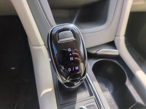 Used 2024 Cadillac XT6 Premium Luxury w/ Technology Package image 12