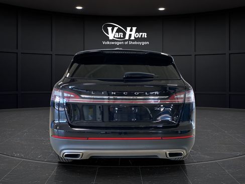 Used 2020 Lincoln Nautilus Reserve AWD/4WD image 6