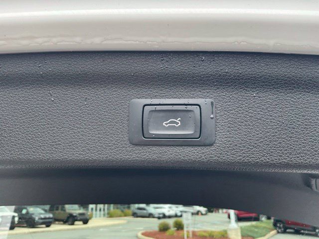 Used 2025 Audi Q3 2.0T Premium AWD/4WD image 10
