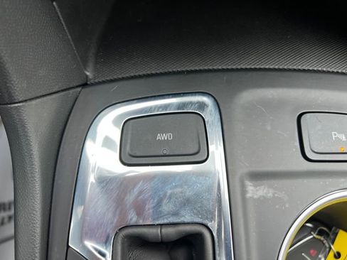 Used 2023 Chevrolet Equinox LT w/ Driver Convenience Package image 27