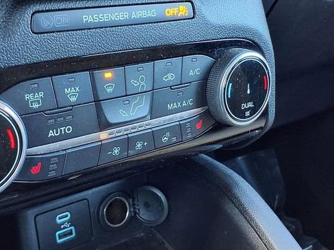 Used 2022 Ford Escape SE w/ Convenience Package AWD/4WD image 5