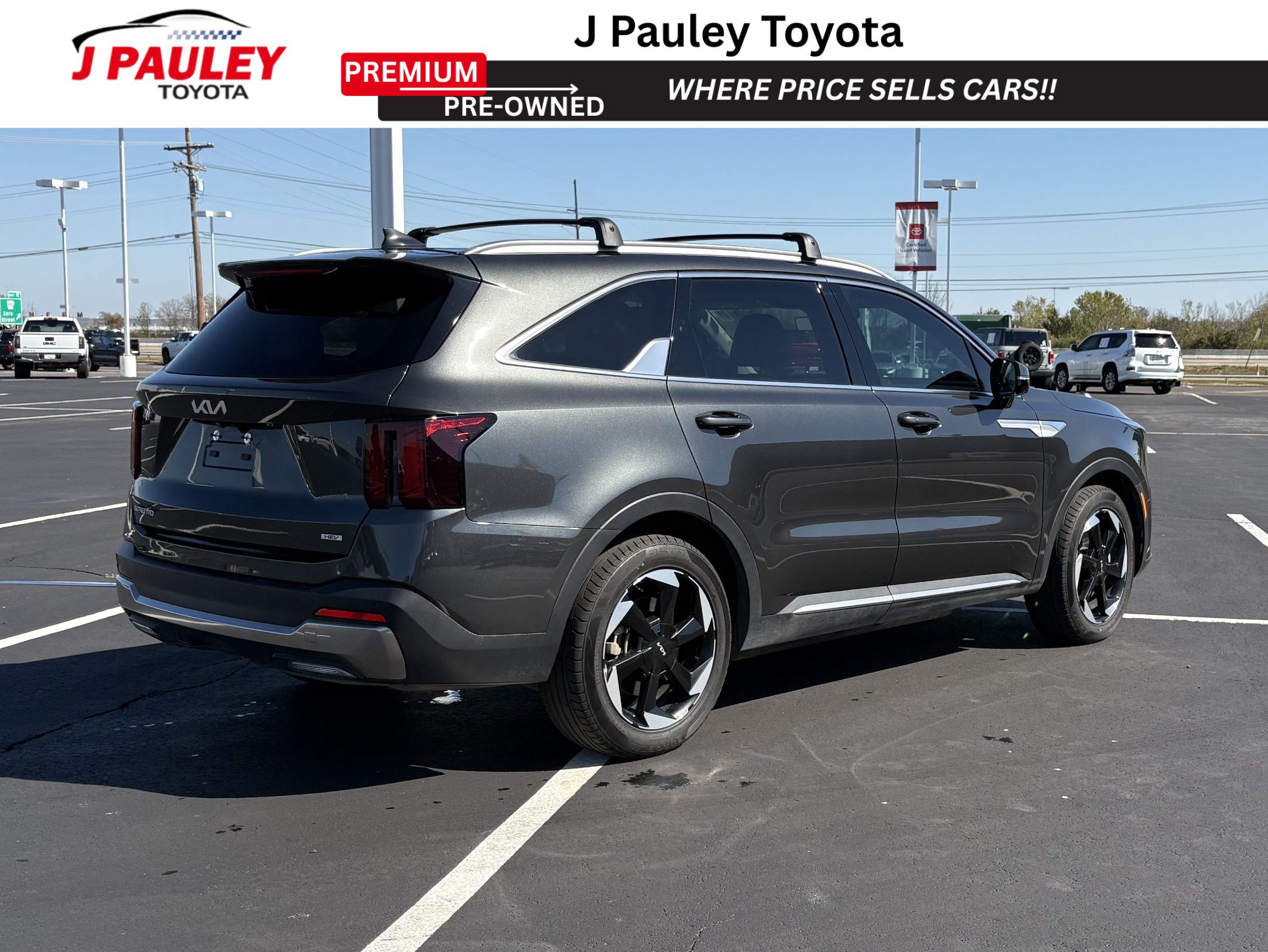 Used 2025 Kia Sorento EX w/ EX Panoramic Sunroof Package AWD/4WD image 3