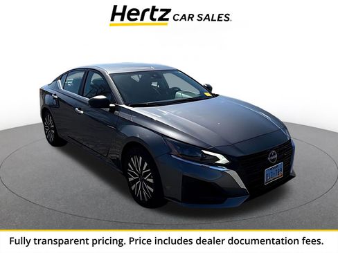 Used 2025 Nissan Altima 2.5 SV FWD image 1