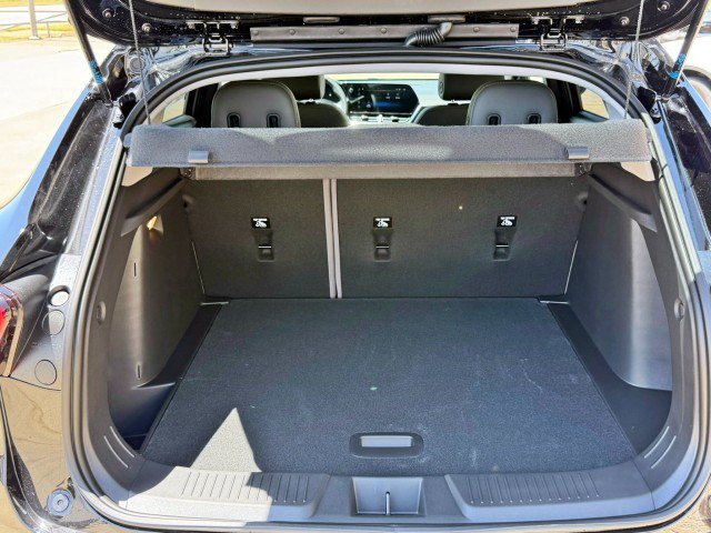 New 2026 Chevrolet Trax ACTIV w/ Driver Confidence Package FWD image 18