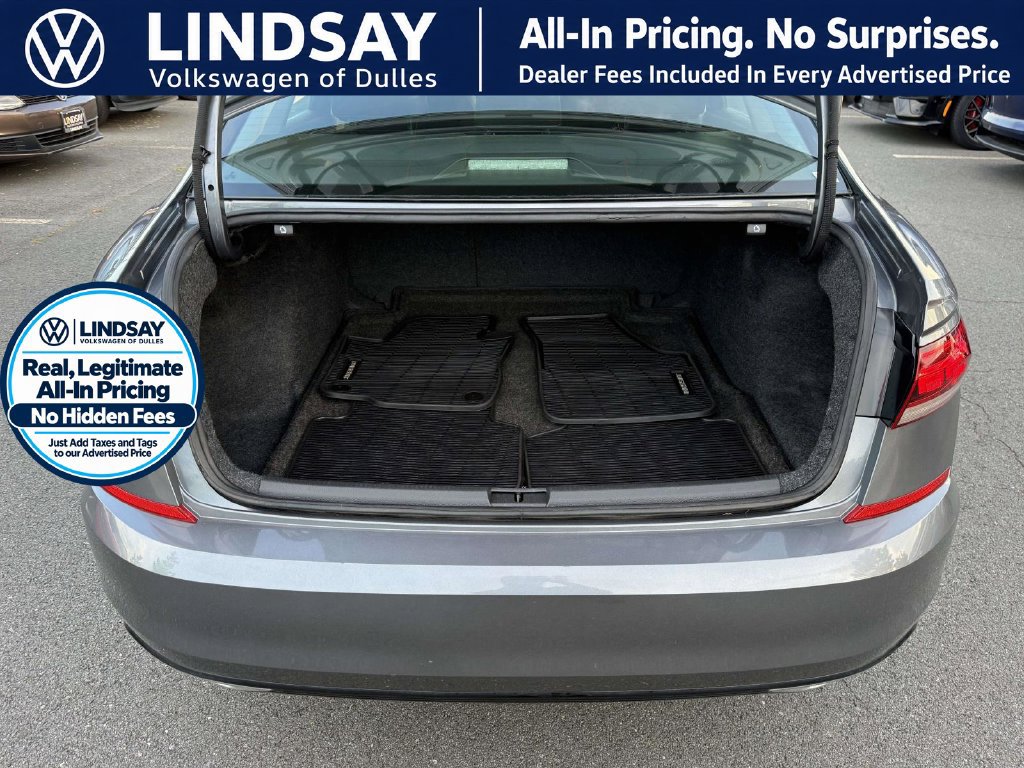 Used 2020 Volkswagen Passat 2.0T R-Line FWD image 14