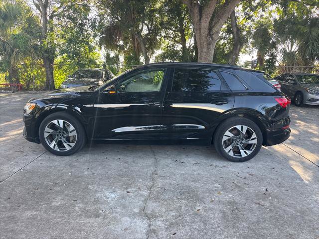 Used 2021 Audi e-tron Premium w/ Convenience Plus Package AWD/4WD image 9