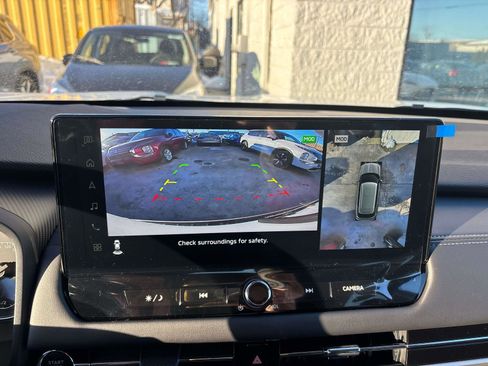 New 2026 Mitsubishi Outlander SE image 12