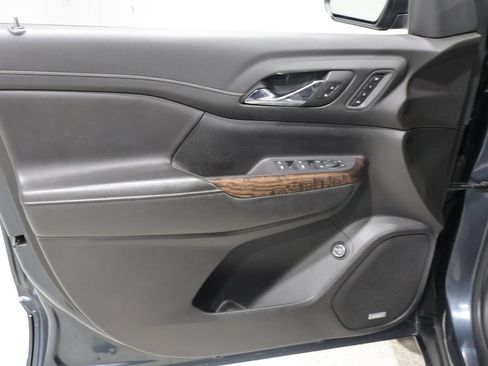 Used 2020 GMC Acadia Denali w/ Technology Package AWD/4WD image 13