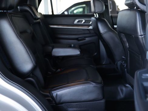 Used 2016 Ford Explorer Limited w/ Class II Trailer Tow Package image 33