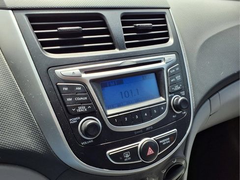 Used 2013 Hyundai Accent GS FWD image 15