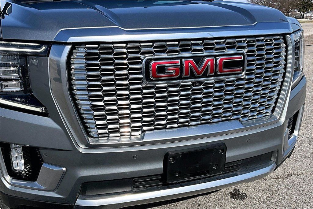 Used 2024 GMC Yukon Denali AWD/4WD image 38