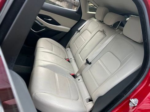 Used 2019 Jaguar E-PACE SE image 19
