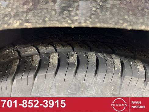 Certified 2024 Nissan Armada SV image 14