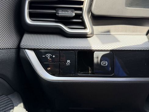 Certified 2023 Kia Sportage LX FWD image 28
