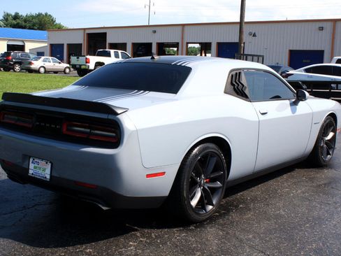 Used 2020 Dodge Challenger R/T w/ Shaker Package image 5