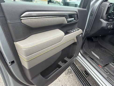 New 2026 Chevrolet Silverado 2500 ZR2 w/ LPO, Dark Essentials Package AWD/4WD image 15