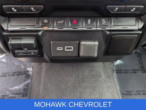 Used 2019 Chevrolet Silverado 1500 LT w/ All-Star Edition AWD/4WD image 34