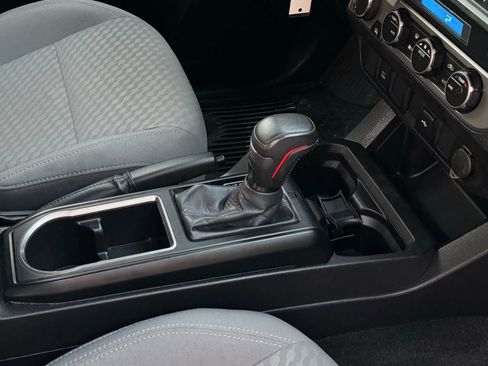Used 2023 Toyota Tacoma SR AWD/4WD image 14