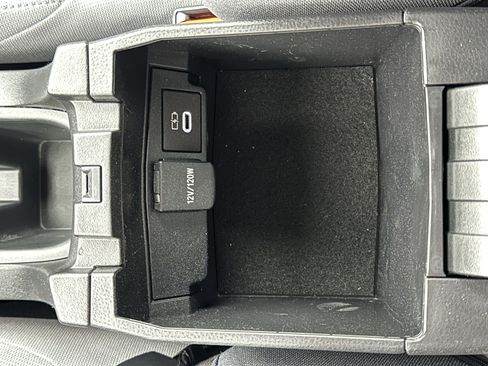 Used 2025 Toyota Corolla Cross AWD Hybrid image 33