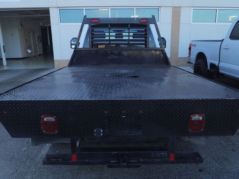 Used 2018 Ford F350 XL w/ Power Equipment Group image 3