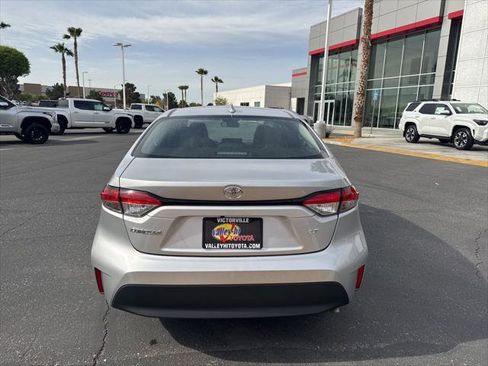 Certified 2025 Toyota Corolla LE image 6