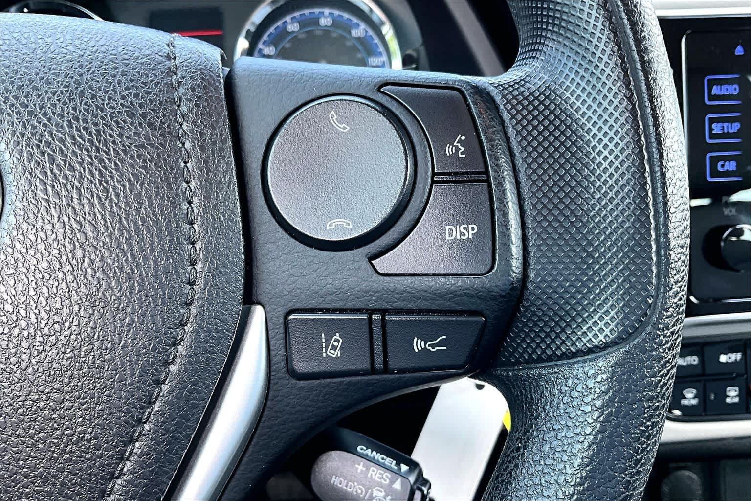 Used 2017 Toyota Corolla LE FWD image 24