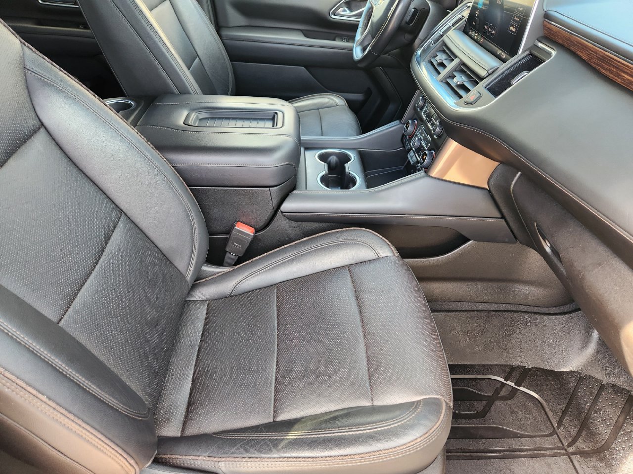 Used 2021 Chevrolet Tahoe High Country AWD/4WD image 11