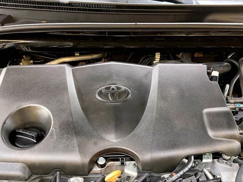 Used 2021 Toyota Camry SE image 32