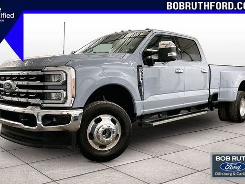 Used 2025 Ford F350 Lariat w/ Chrome Package image 1