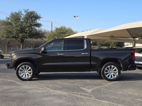 Used 2019 Chevrolet Silverado 1500 High Country w/ Technology Package image 5