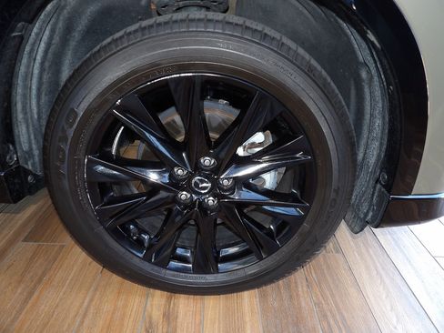 Certified 2024 MAZDA CX-5 Carbon Edition AWD/4WD image 4