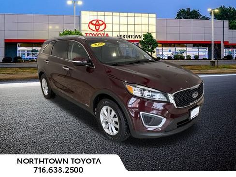 Used 2018 Kia Sorento LX image 1