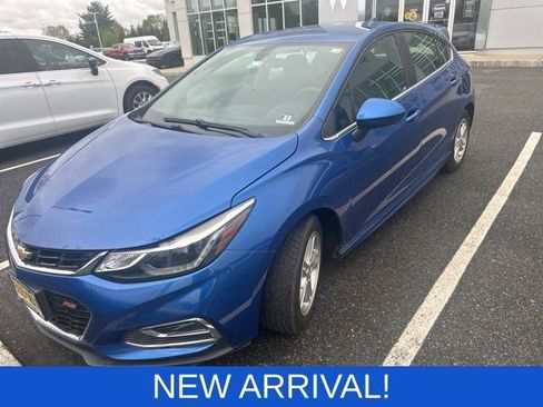 Used 2017 Chevrolet Cruze LT w/ RS Package FWD image 1