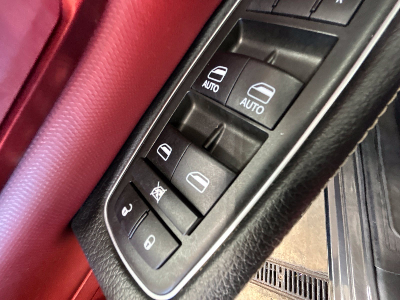 Used 2019 RAM 1500 Rebel w/ Rebel Level 2 Equipment Group AWD/4WD image 34