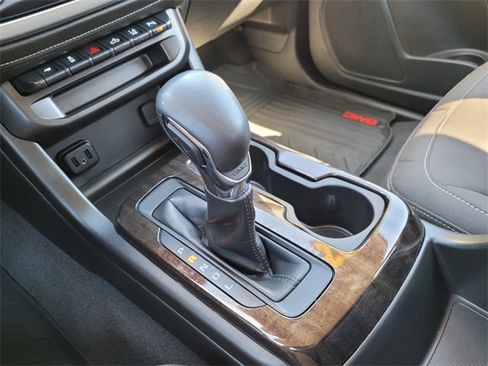 Used 2022 GMC Canyon Elevation image 34