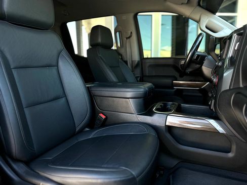 Used 2021 Chevrolet Silverado 1500 LT Trail Boss w/ Convenience Package II image 14