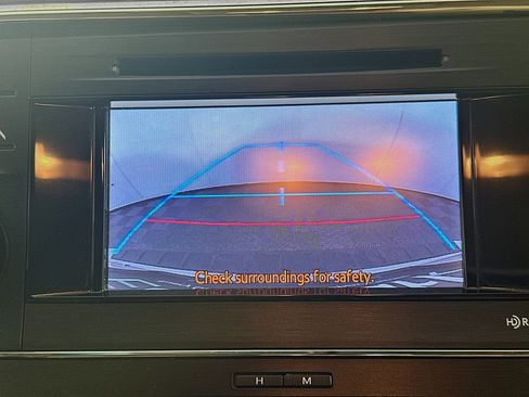 Used 2013 Toyota Avalon XLE Touring FWD image 23