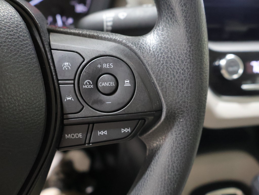 Used 2024 Toyota Corolla LE w/ LE Convenience Package FWD image 33