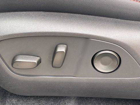 New 2026 Chevrolet Traverse Z71 w/ Driver Confidence Package image 10